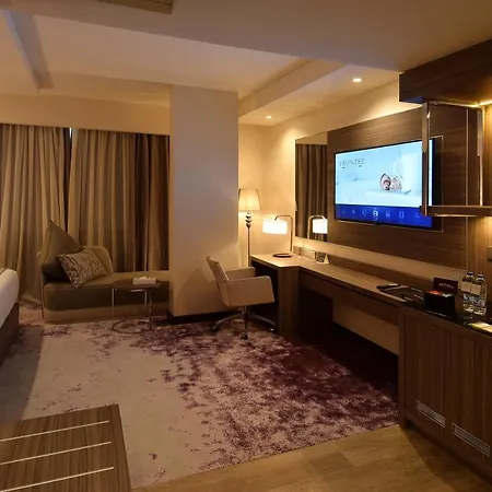Paradise Elite Hotel Al-Tahlia Jeddah Exterior photo
